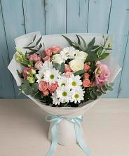 Букет цветов из:  Розы, Лизиантусы и Хризантемы в Гудермесе
